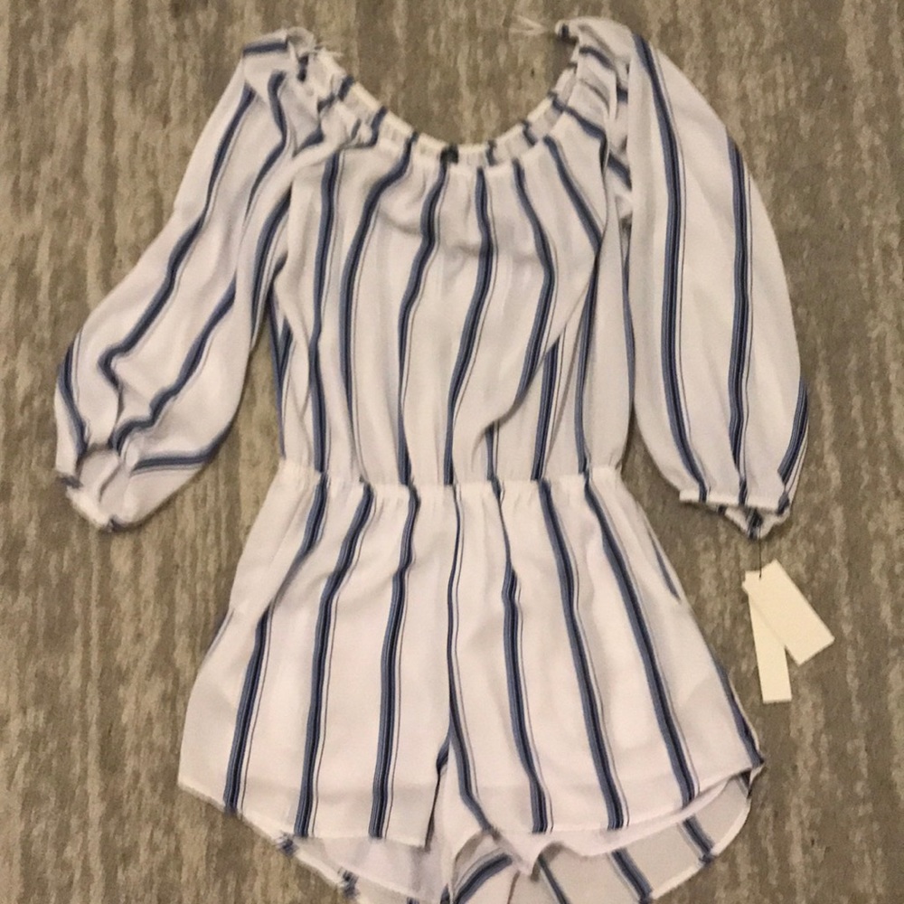 Romper off the shoulder
